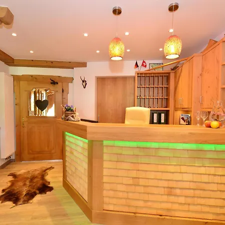 Hotel Alphorn 3*