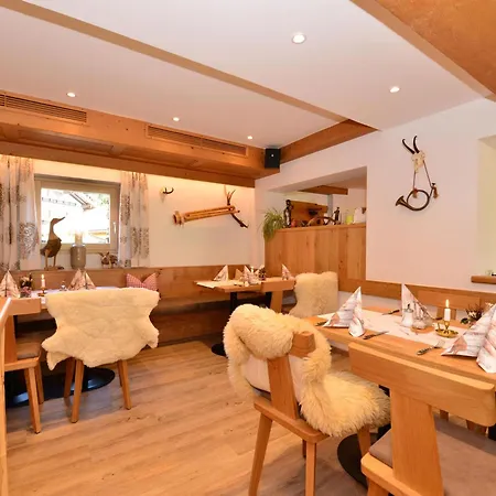 Alphorn Hotel